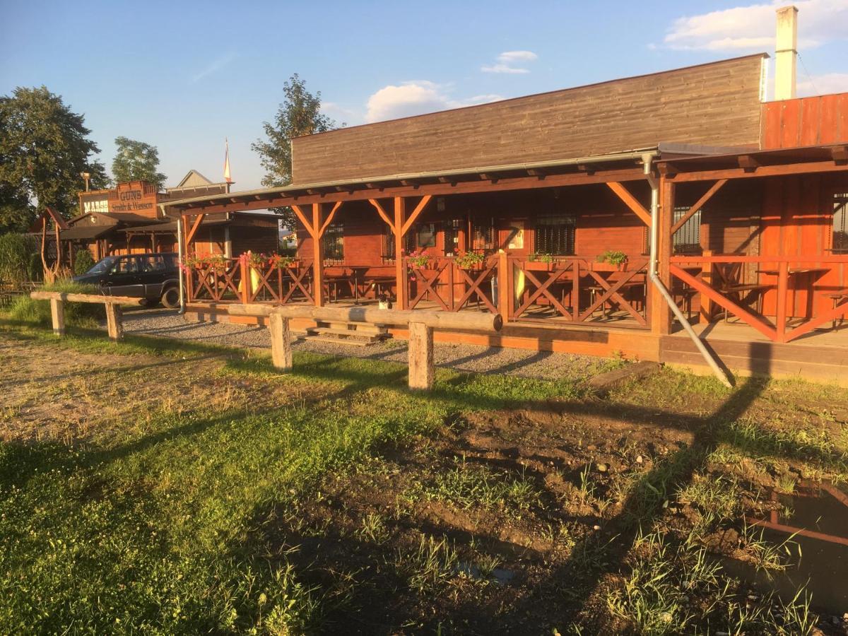 Bubla City Ranch Копржівніце Екстер'єр фото