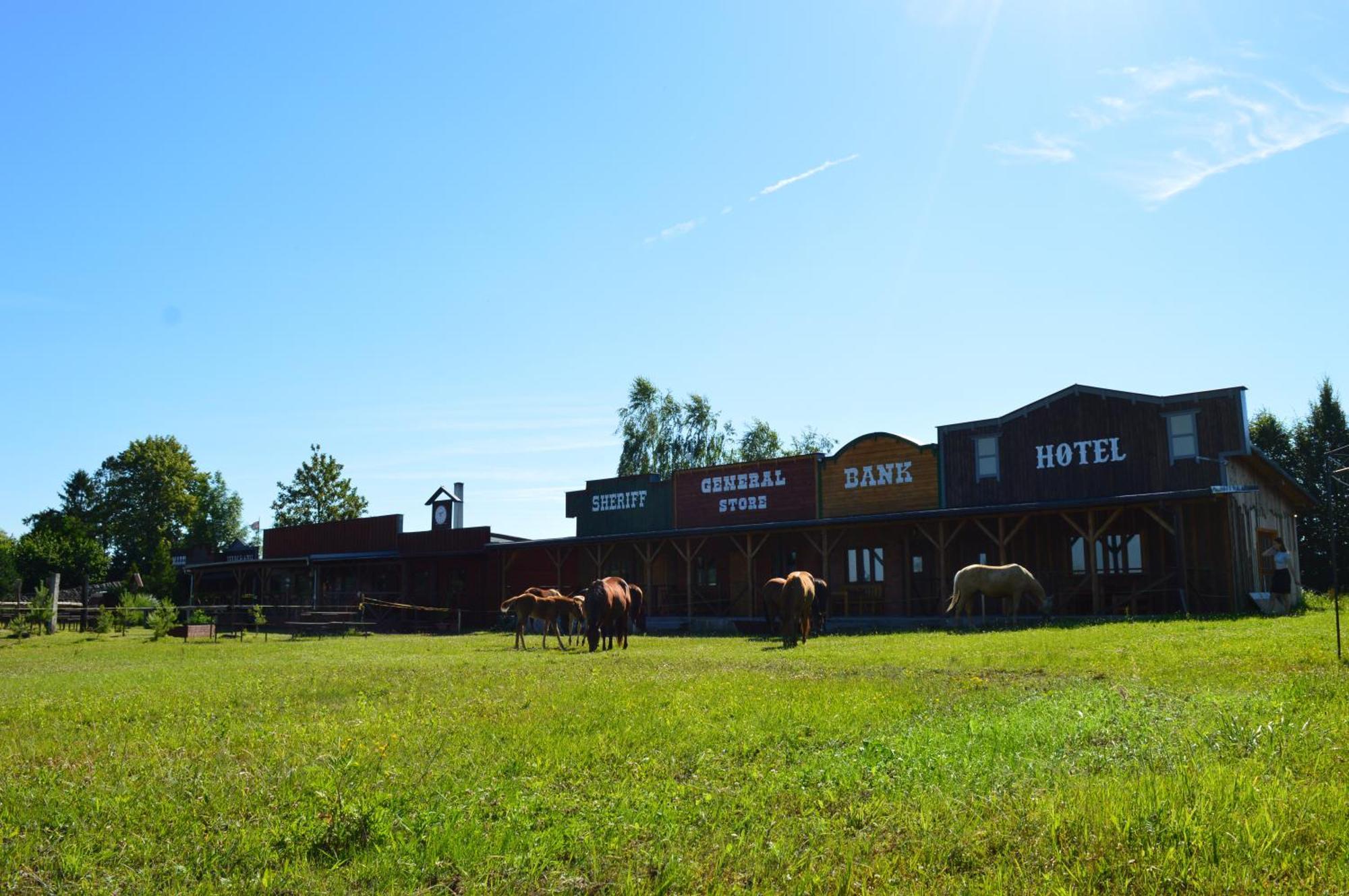 Bubla City Ranch Копржівніце Екстер'єр фото